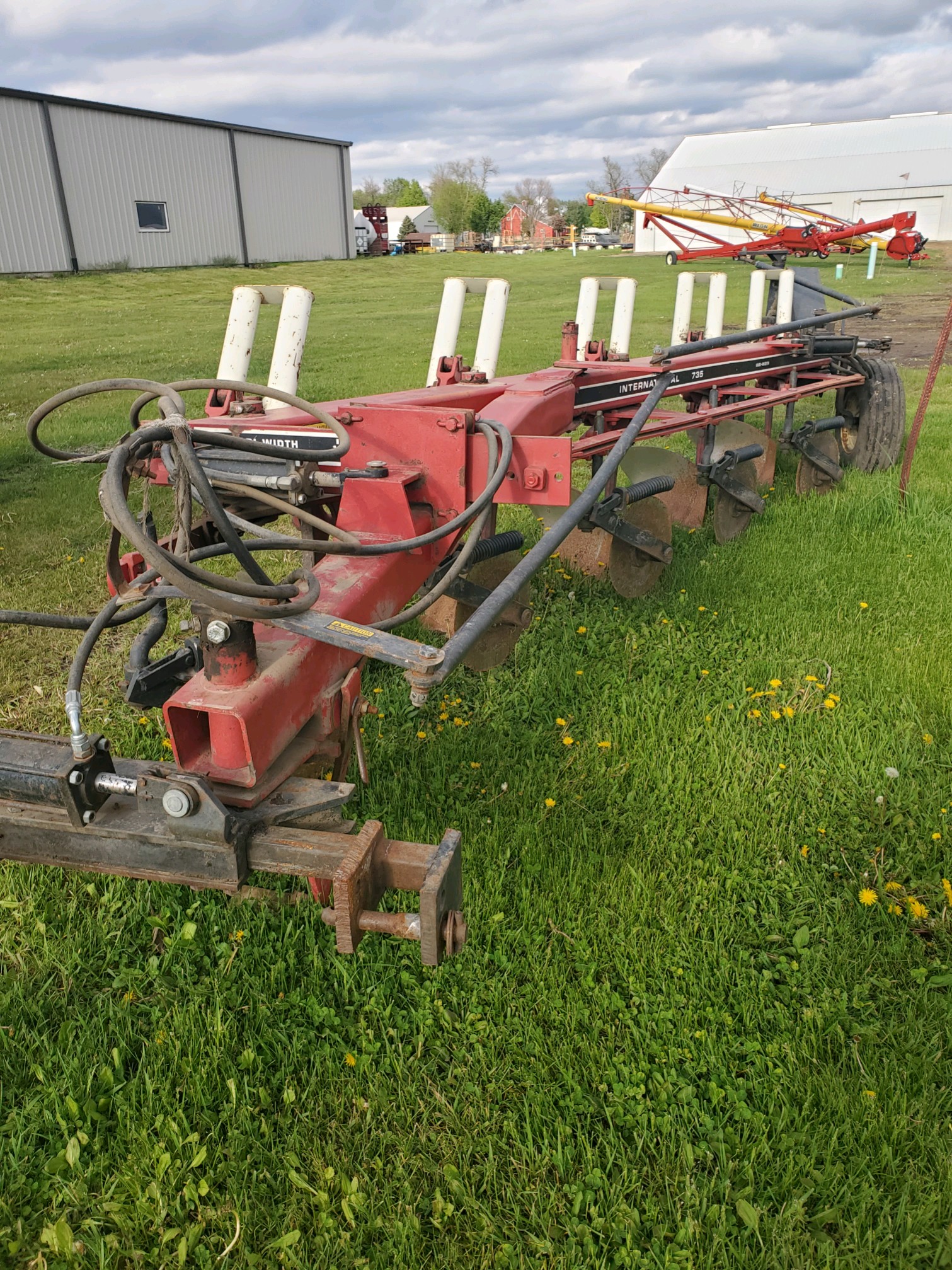 International 735 Plow