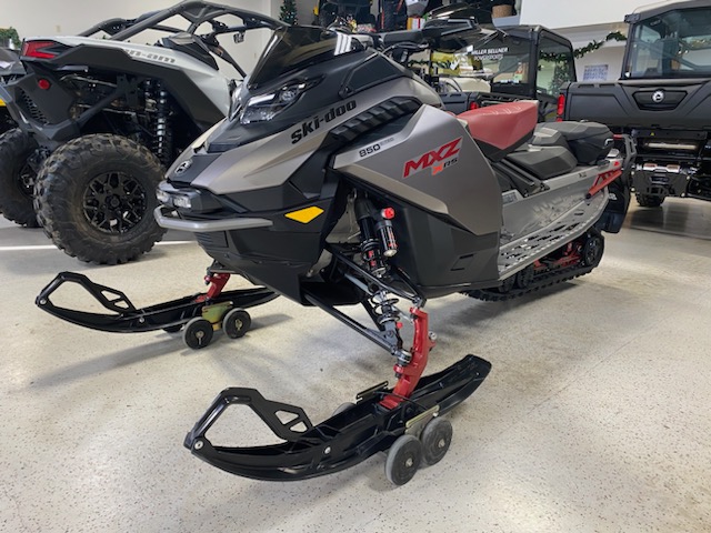 2023 Ski-Doo 2023 MXZ XRS 850 SILV/RED SKU # MVPE Snowmobile