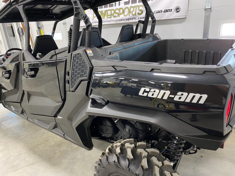 2023 Can-Am 2023 COMMANDER MAX XT 64" 1000R BLACK SKU # 6KPB Utility Vehicle