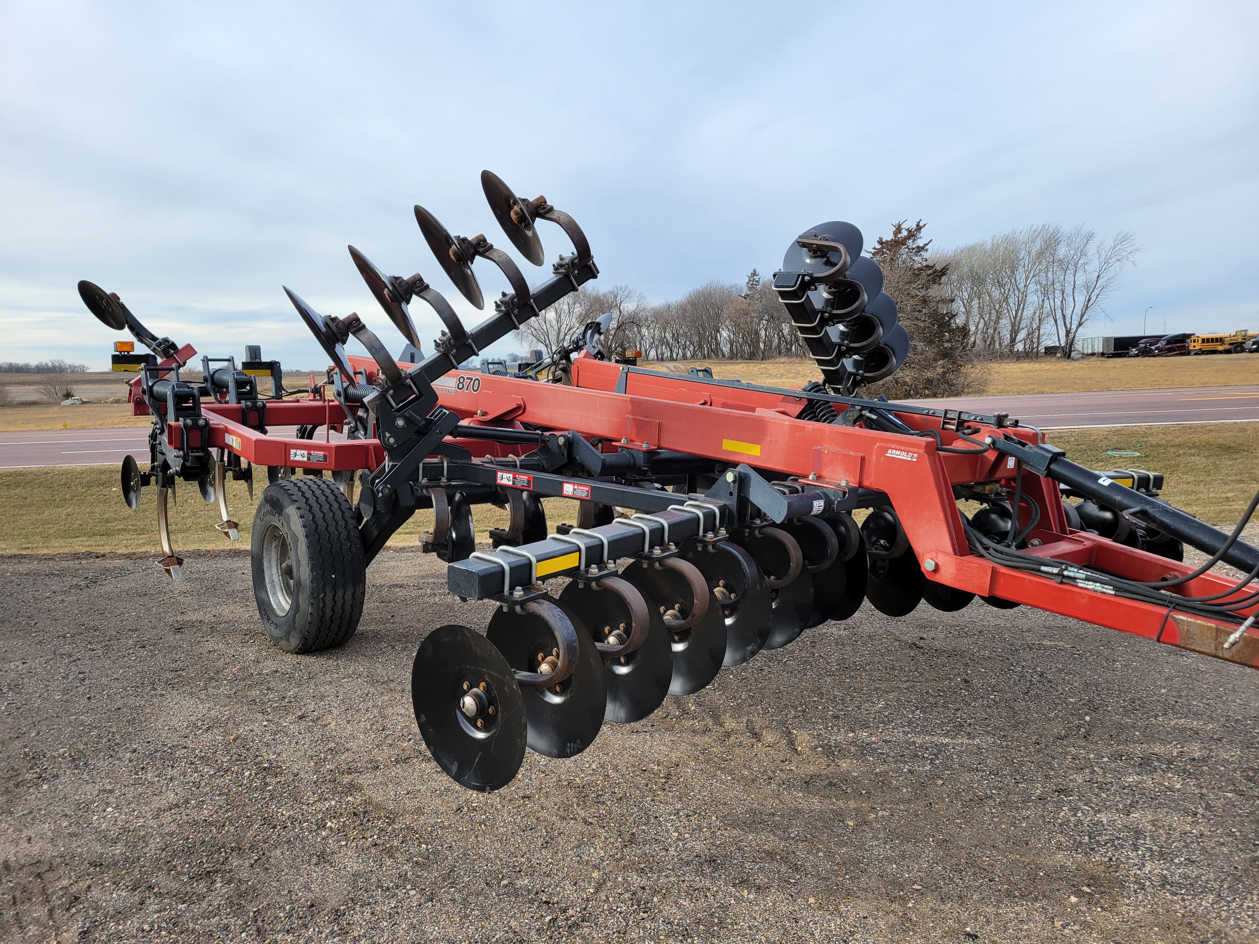 2010 Case IH 870-9S w/Dsk Lvlr Deep Tillage