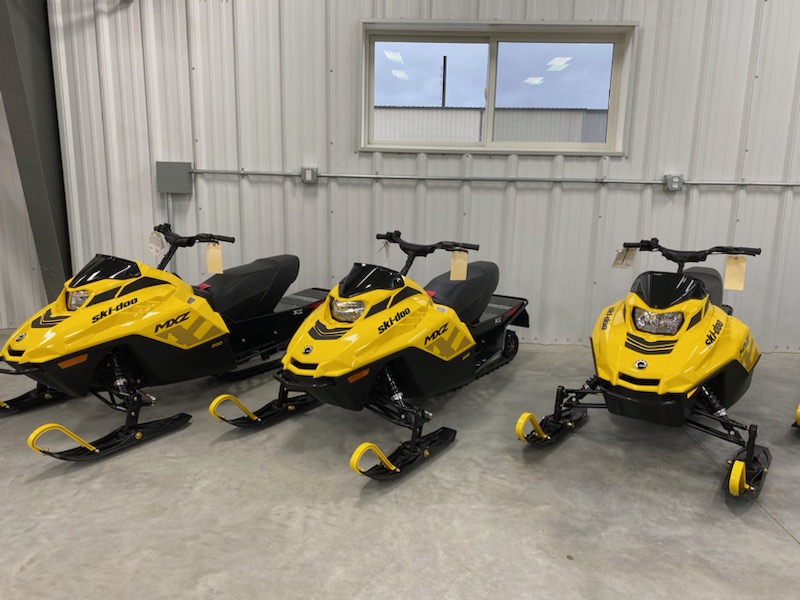 2024 Ski-Doo 2024 MXZ 120 NEO YELLOW SKU # YWRA Snowmobile