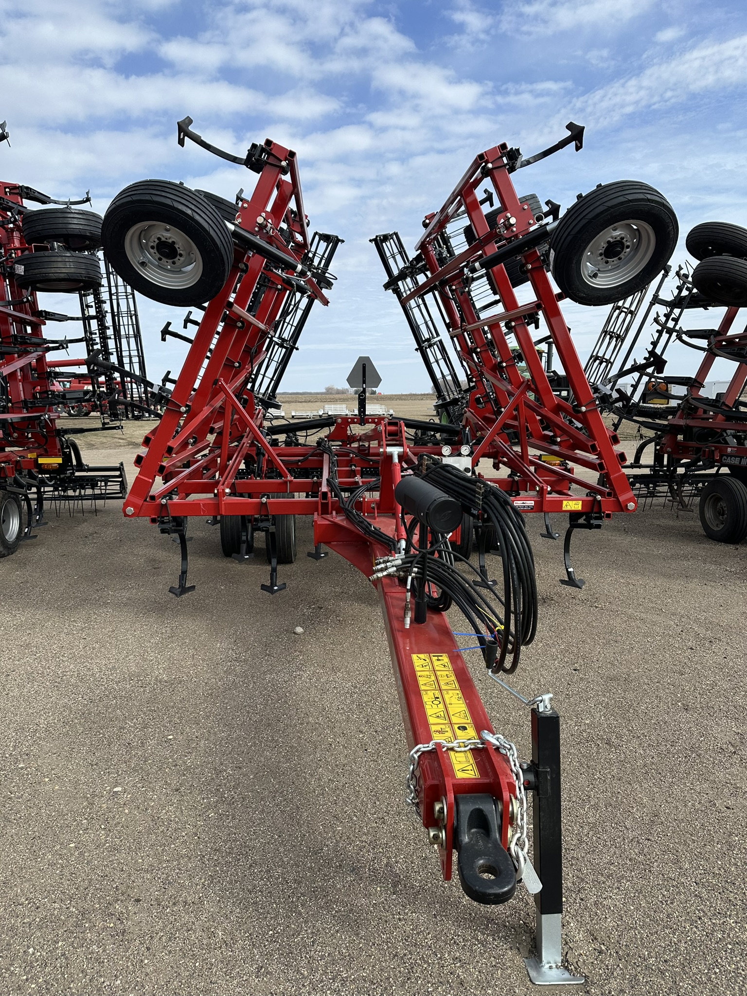 2024 Case IH TIGER-MATE 255--28.7' Field Cultivator