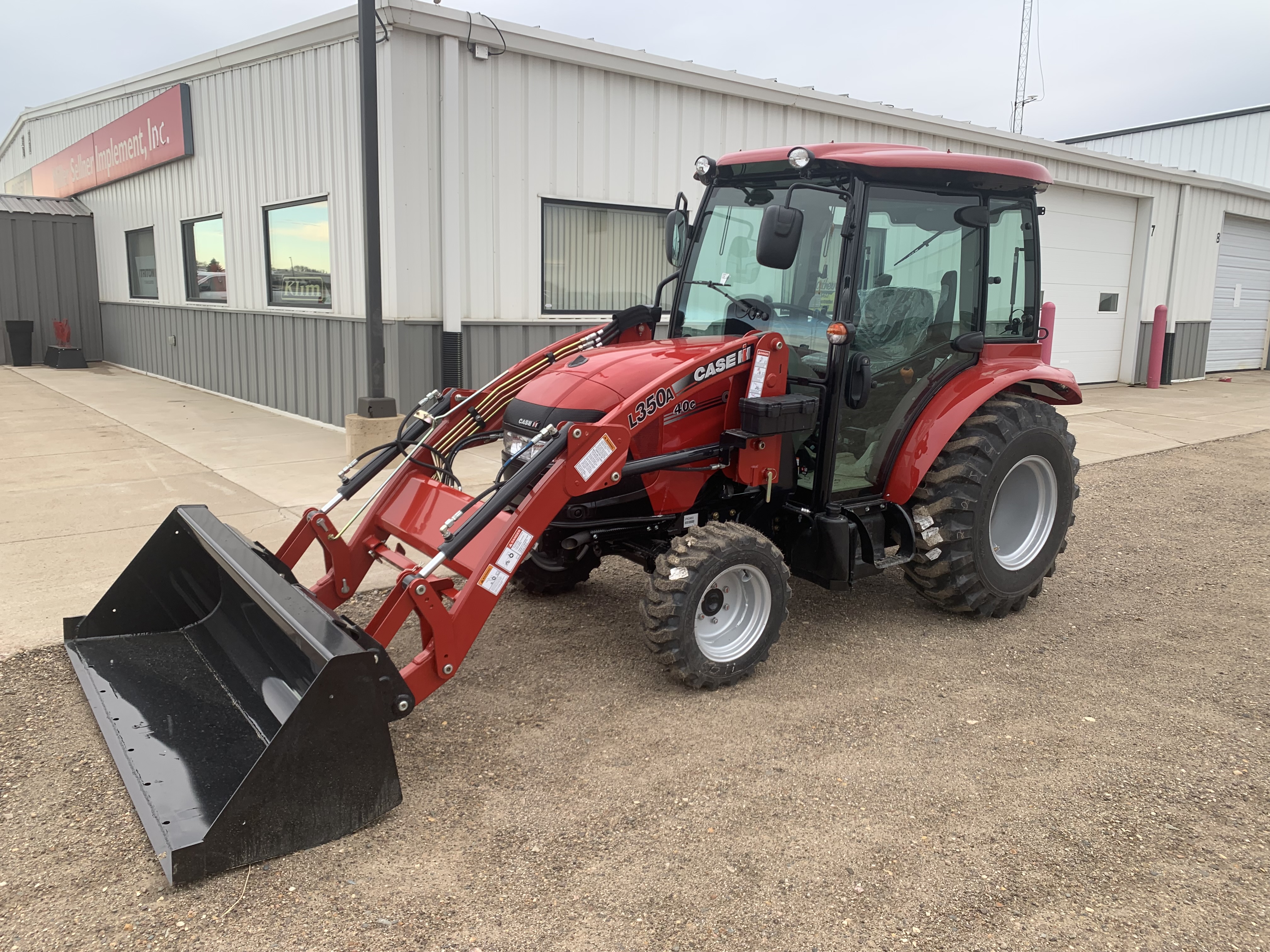 2024 Case IH FARMALL 40C SERIES II w/Cab & Ldr Tractor