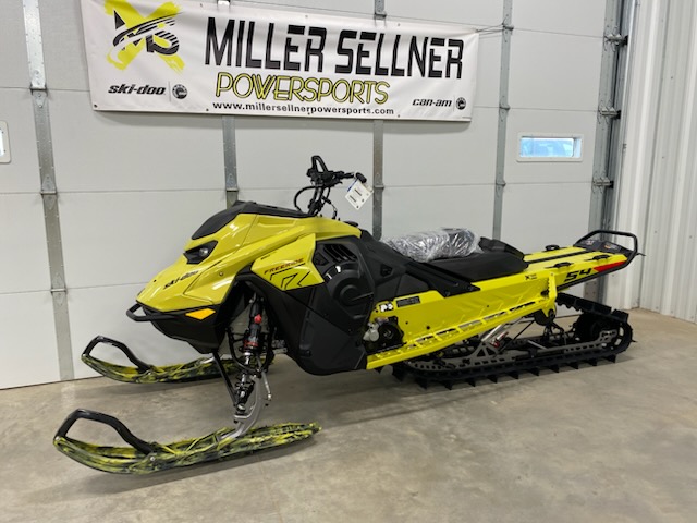 2025 Ski-Doo 2025 FREERIDE 850 SHOT YEL/BLK SKU # VCSE Snowmobile