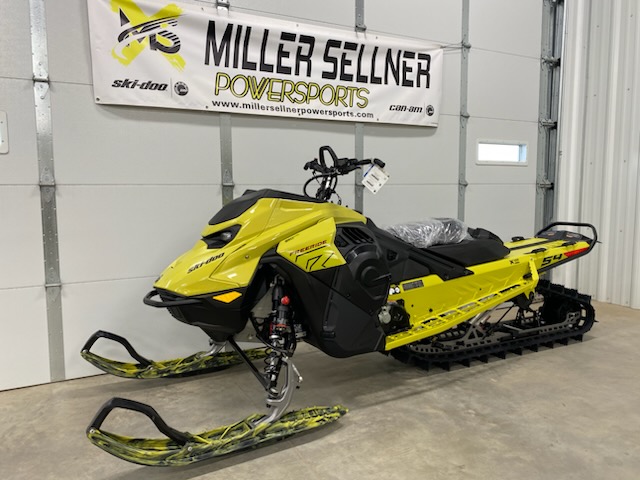 2025 Ski-Doo 2025 FREERIDE 850 SHOT YEL/BLK SKU # VCSE Snowmobile