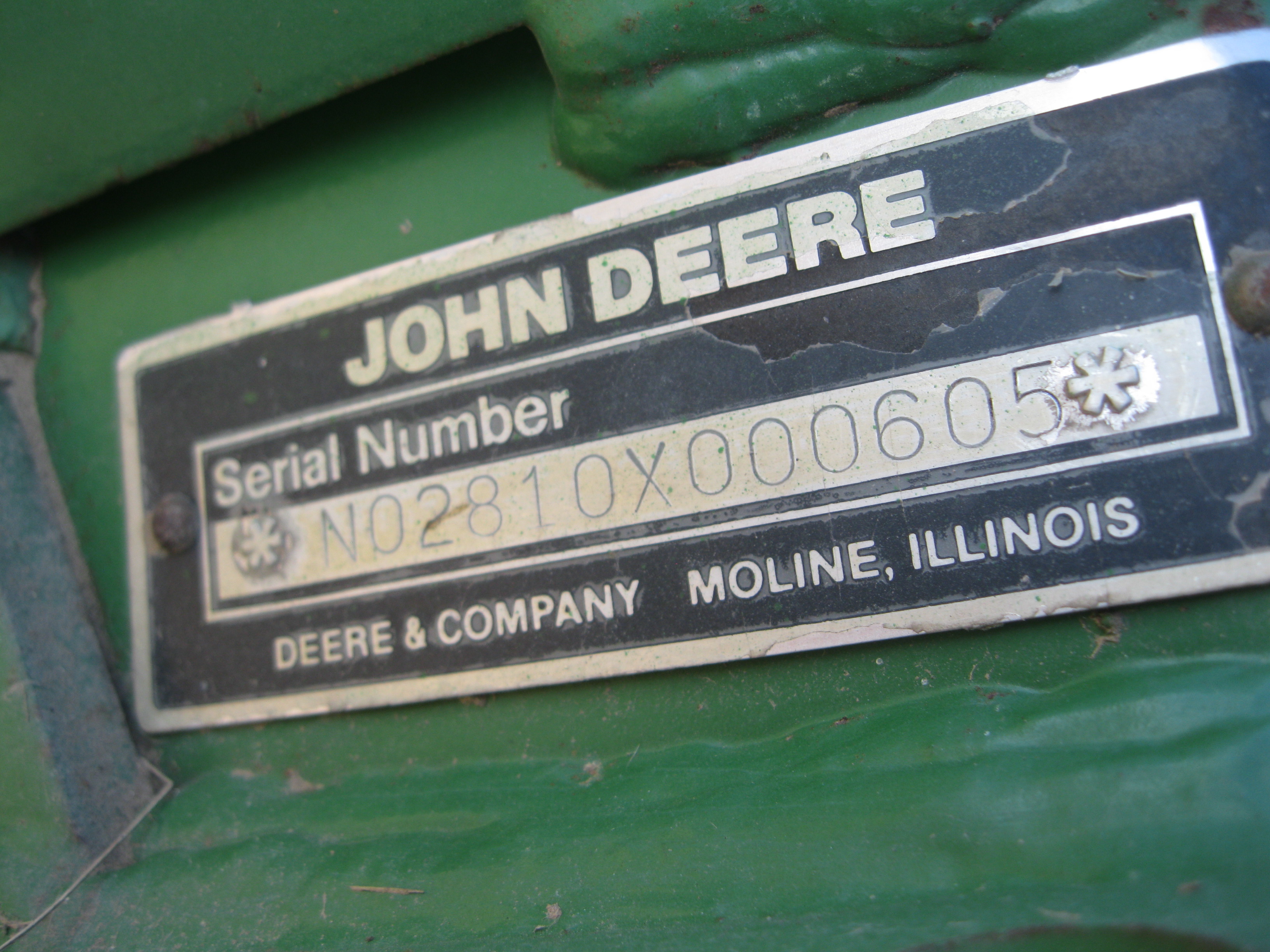 John Deere 2810 Plow