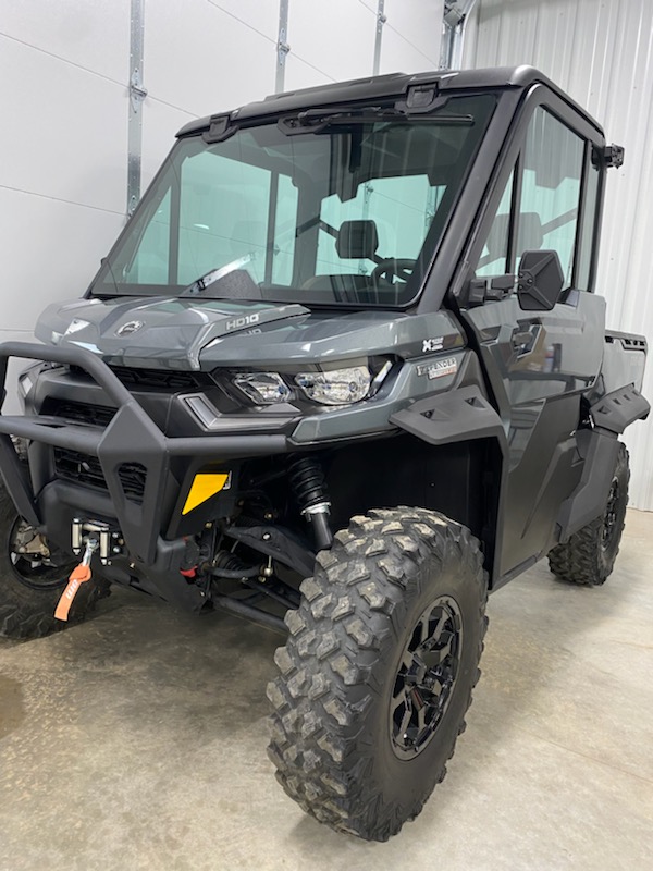 2023 Can-Am 2023 DEFENDER LTD CAB HD10 Gray SKU # 8JPD Utility Vehicle