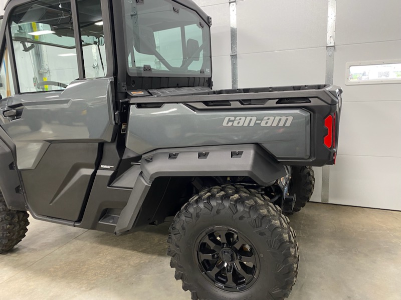 2023 Can-Am 2023 DEFENDER LTD CAB HD10 Gray SKU # 8JPD Utility Vehicle