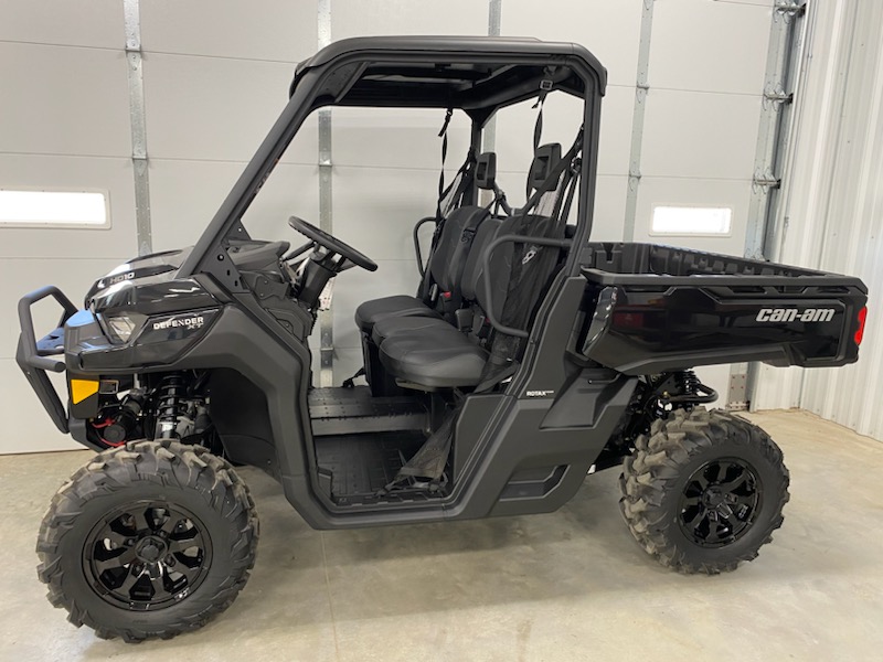 2024 Can-Am 2024 DEFENDER XT HD10 64"BLACK SKU # 8CRF Utility Vehicle