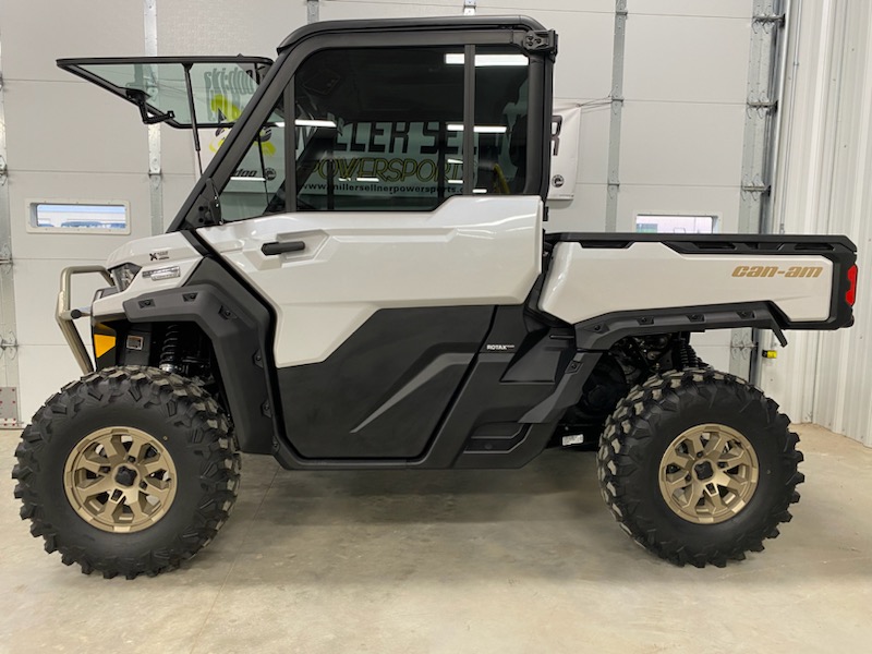 2024 Can-Am 2024 DEFENDER LTD CAB HD10 PEARL WHITE SKU # 8JRB Utility Vehicle