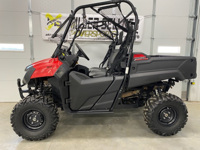 2016 Honda 2016 PIONEER 700 Red Utility Vehicle