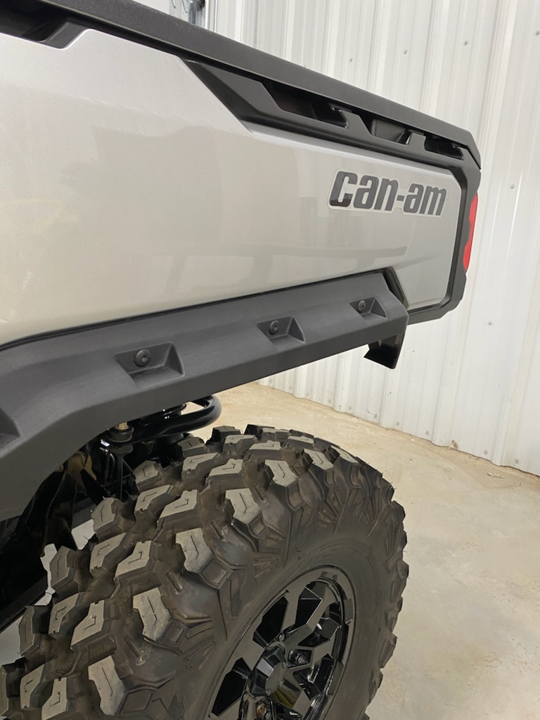 2020 Can-Am 2020 Defender Cab XT HD10 Silver Sku # 8DLC Utility Vehicle