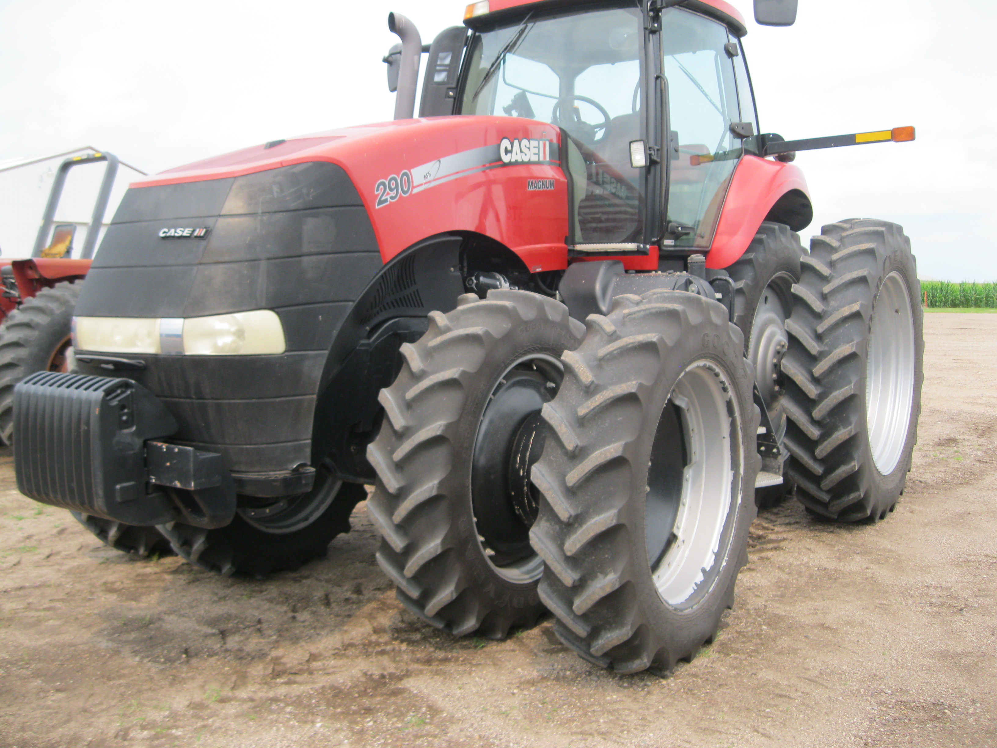 2011 Case IH Magnum 290 Tractor