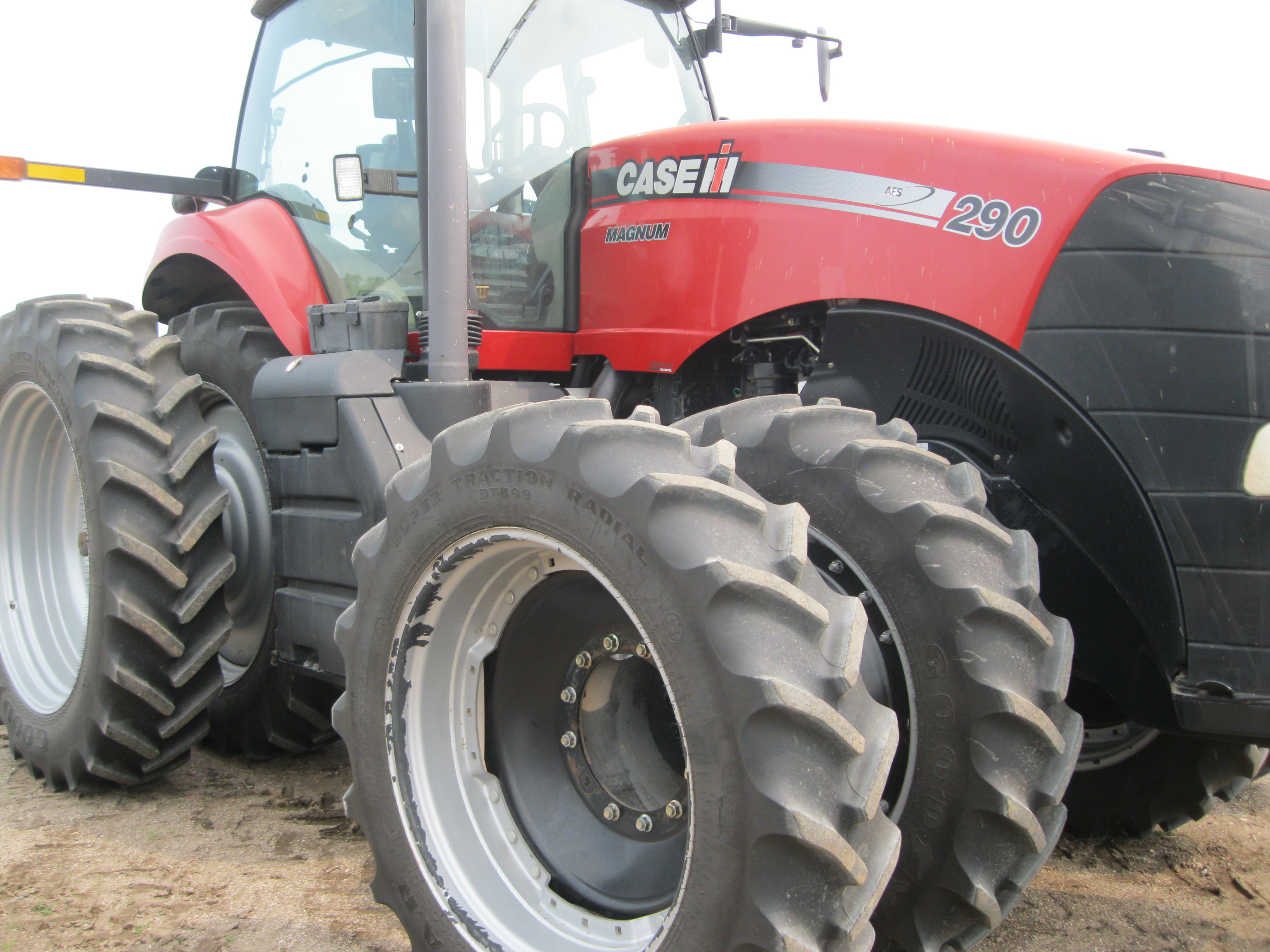 2011 Case IH Magnum 290 Tractor