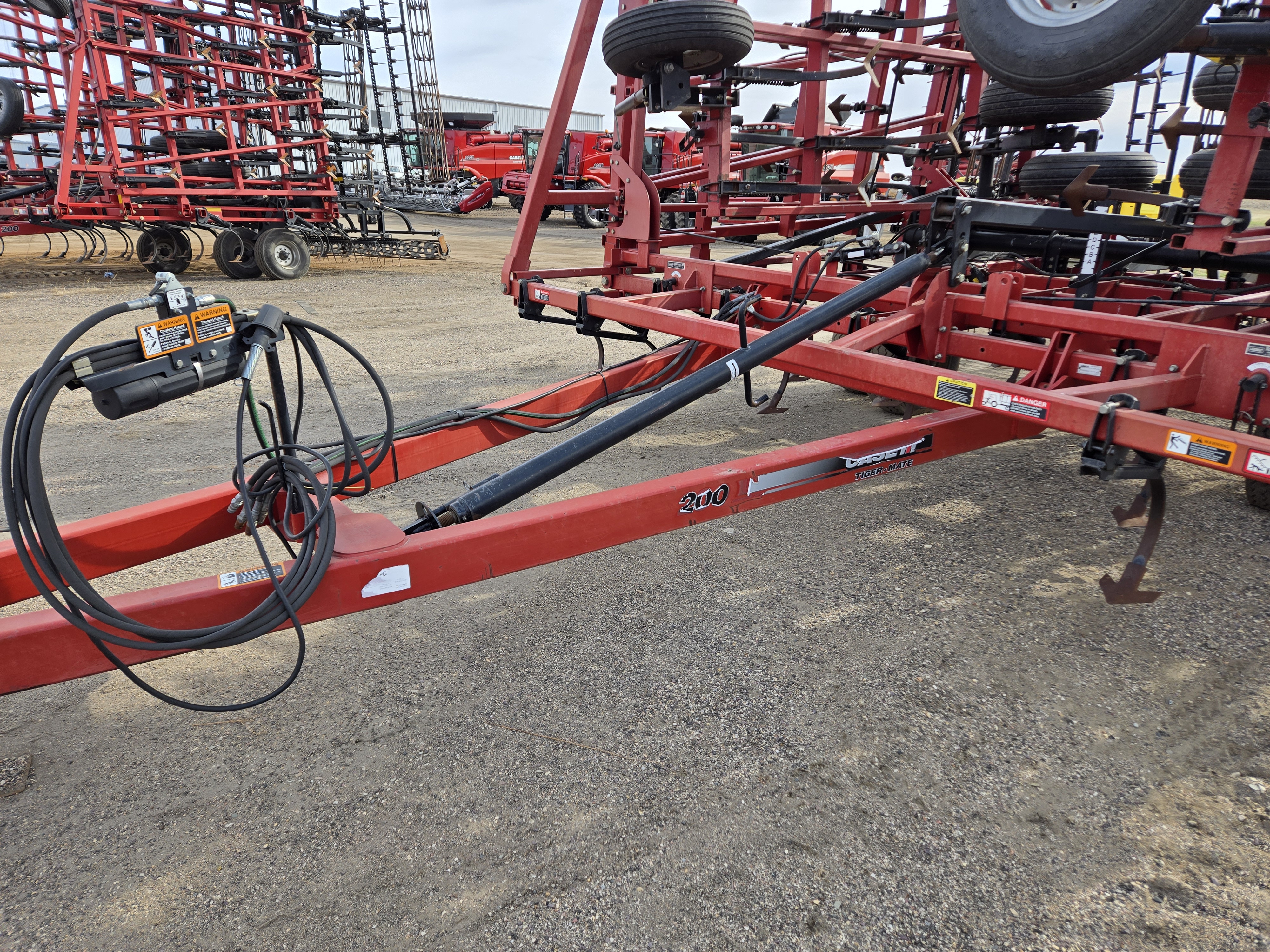 2010 Case IH Tigermate 200--50.5 w/Basket Field Cultivator