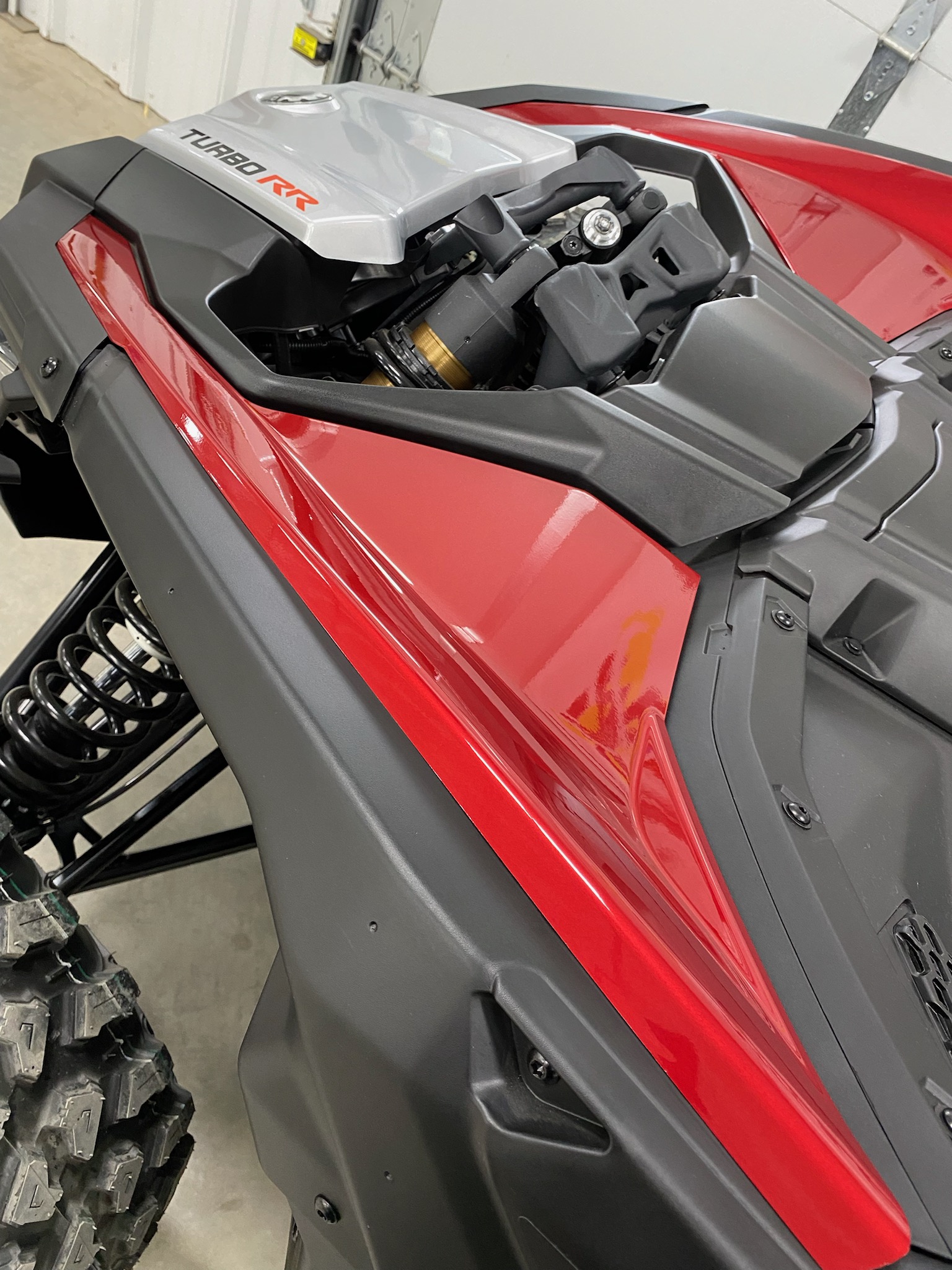 2025 Can-Am 2025 MAV X3 DS TURBO RR 900 64"RED/SILV SKU # 7XSD Utility Vehicle