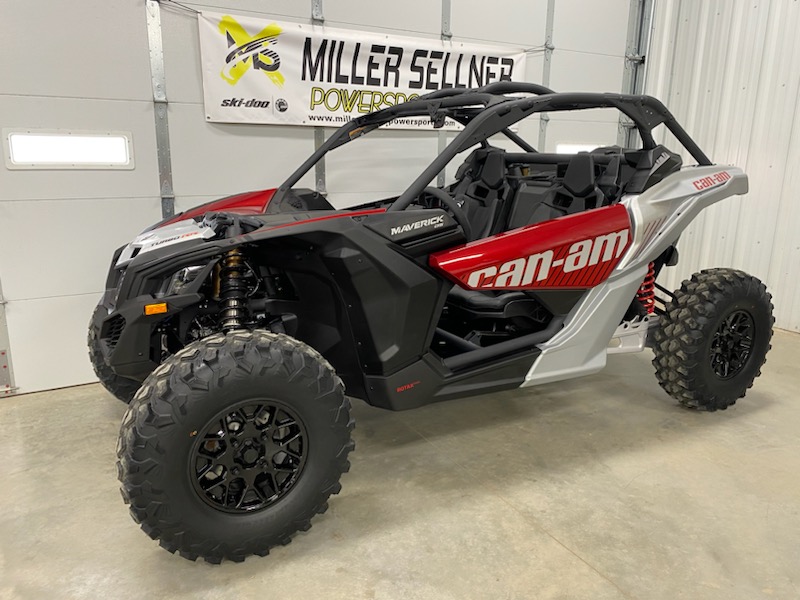 2025 Can-Am 2025 MAV X3 DS TURBO RR 900 64"RED/SILV SKU # 7XSD Utility Vehicle