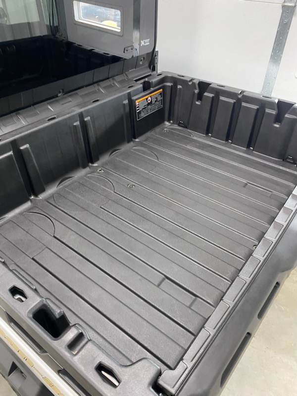 2025 Can-Am 2025 DEFENDER MAX LTD CAB HD10 PEARL WHITE SKU # 6 Utility Vehicle