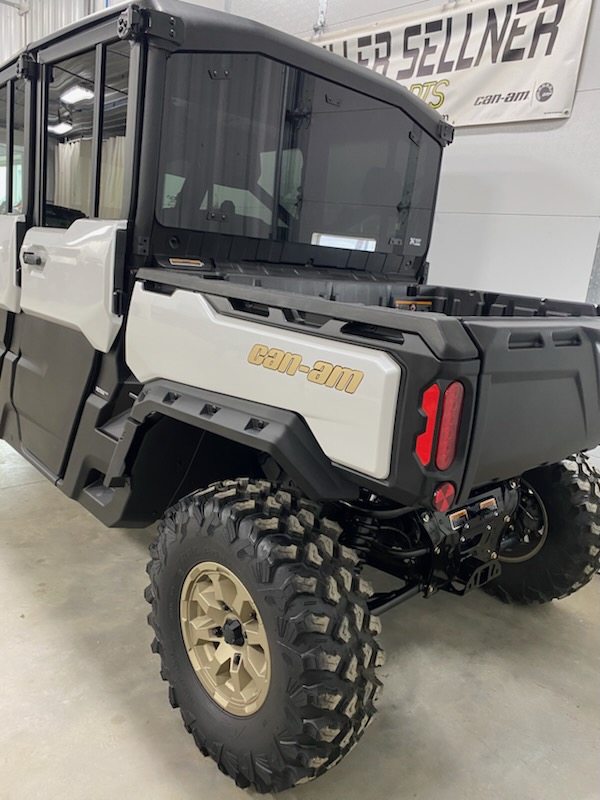 2025 Can-Am 2025 DEFENDER MAX LTD CAB HD10 PEARL WHITE SKU # 6 Utility Vehicle