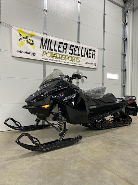 2025 Ski-Doo 2025 MXZ ADR 600 137" 1.25" RS BLK SKU # BDSF Snowmobile