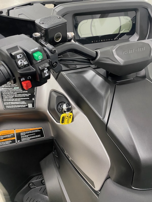 2025 Can-Am 2025 OUTLANDER MAX XT 850 PLAT SATIN SKU # 4SSA ATV