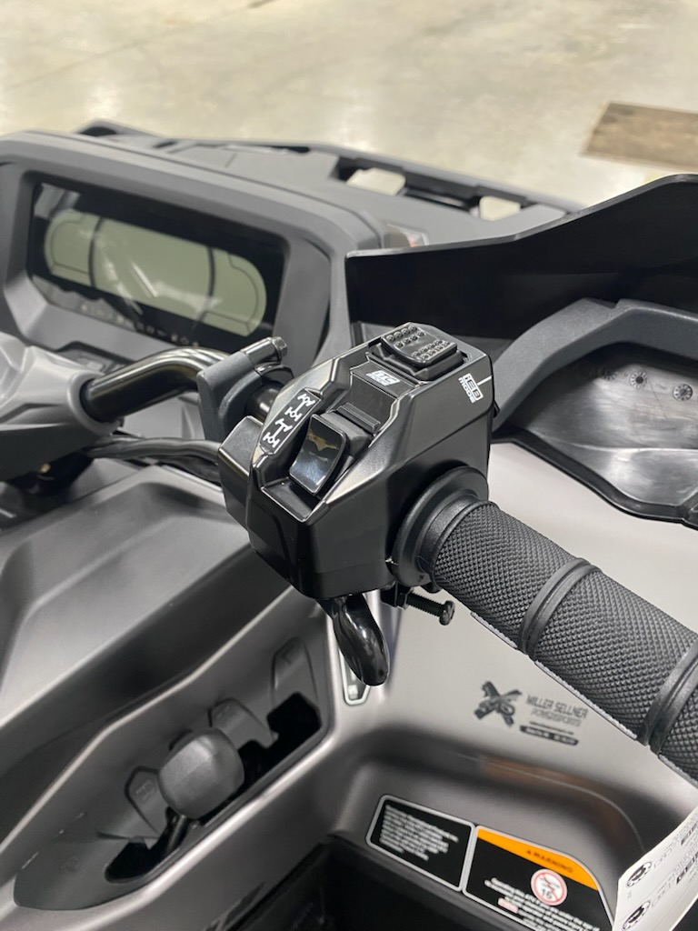 2025 Can-Am 2025 OUTLANDER MAX XT 850 PLAT SATIN SKU # 4SSA ATV