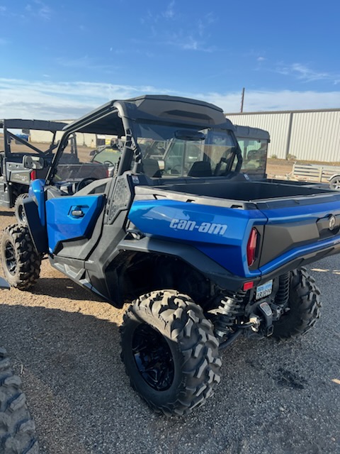 2023 Can-Am 2023 COMMANDER XT 700 60"BLUE SKU # 9APB Utility Vehicle