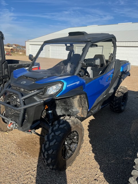 2023 Can-Am 2023 COMMANDER XT 700 60"BLUE SKU # 9APB Utility Vehicle