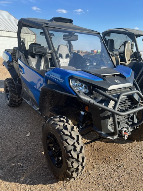 2023 Can-Am 2023 COMMANDER XT 700 60"BLUE SKU # 9APB Utility Vehicle