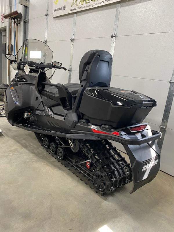 2025 Ski-Doo 2025 G.T. LE 900 ACE TURBO R BLK SKU # EPSB Snowmobile