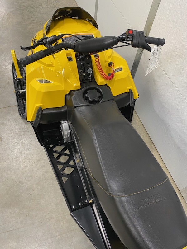 2025 Ski-Doo 2025 MXZ 200 NEO YELL/BLK SKU # YWSB Snowmobile