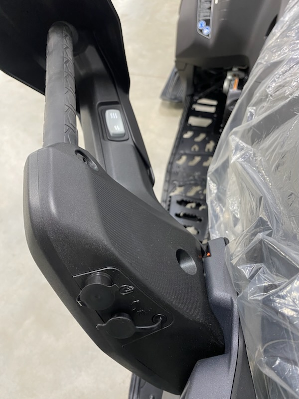 2025 Ski-Doo 2025 G.T. LE 900 ACE TURBO BLK SKU # ERSB Snowmobile