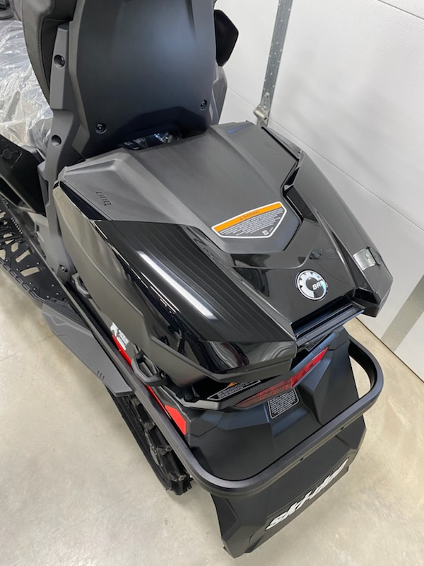 2025 Ski-Doo 2025 G.T. LE 900 ACE TURBO BLK SKU # ERSB Snowmobile