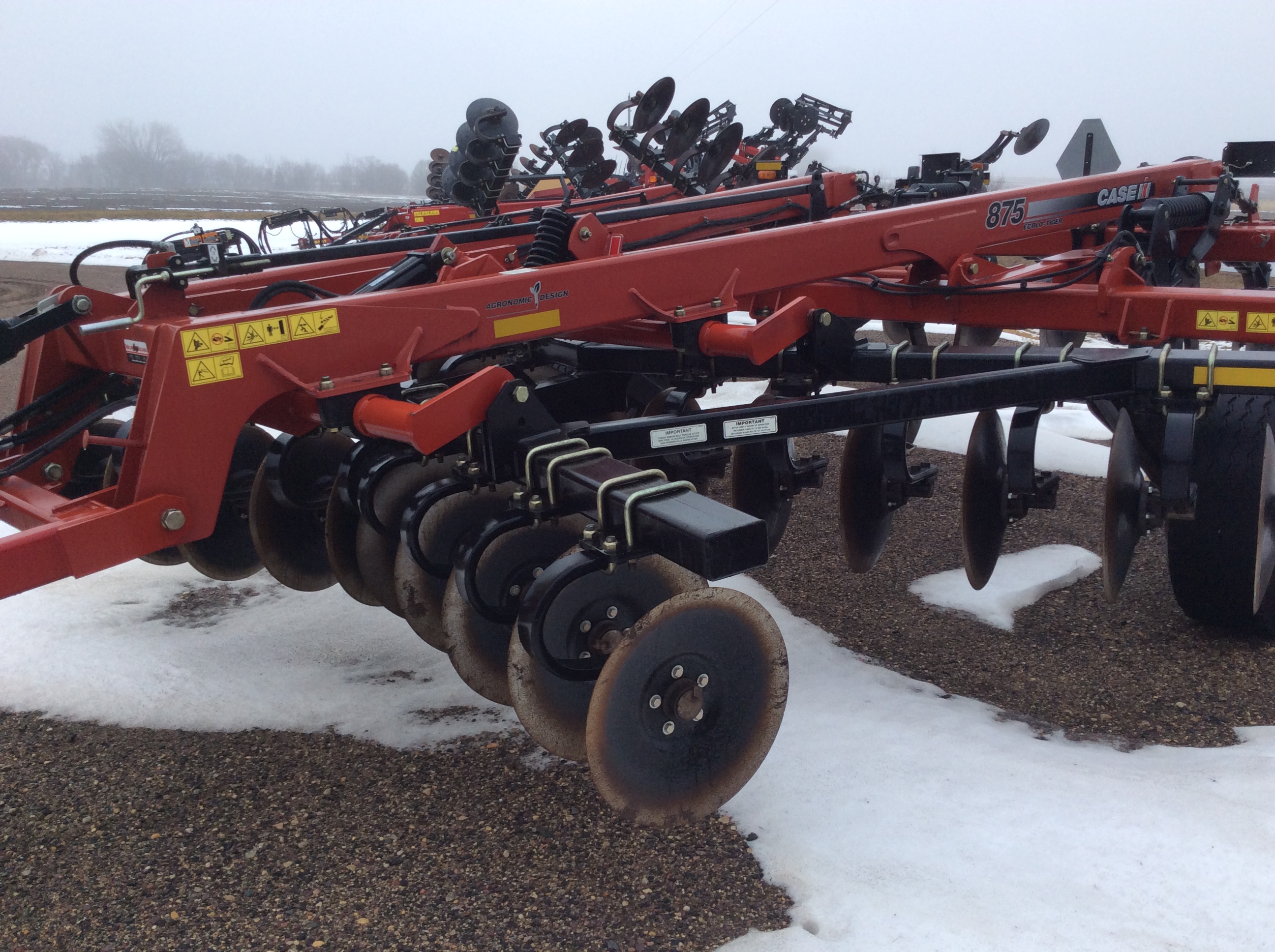 2014 Case IH ECOLO-TIGER 875:-Parabolic Shank-Spring Reset:-14 Deep Tillage