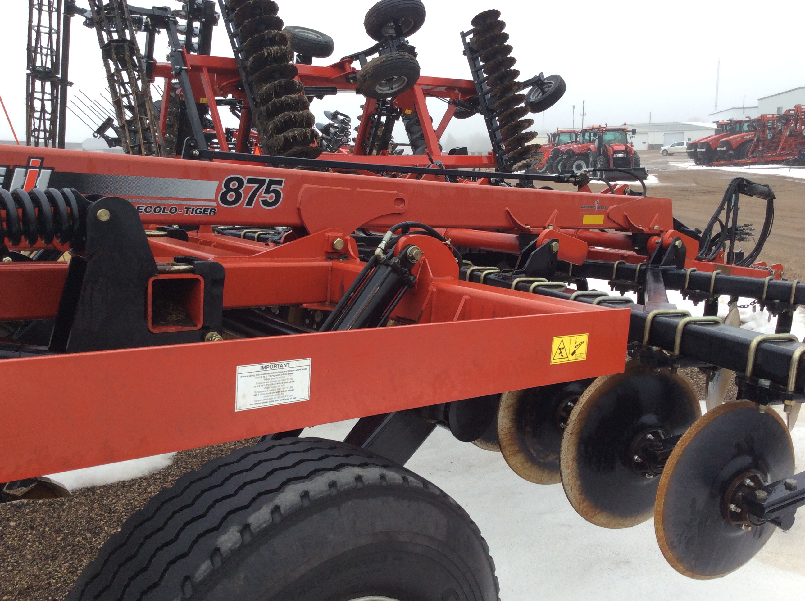 2014 Case IH ECOLO-TIGER 875:-Parabolic Shank-Spring Reset:-14 Deep Tillage