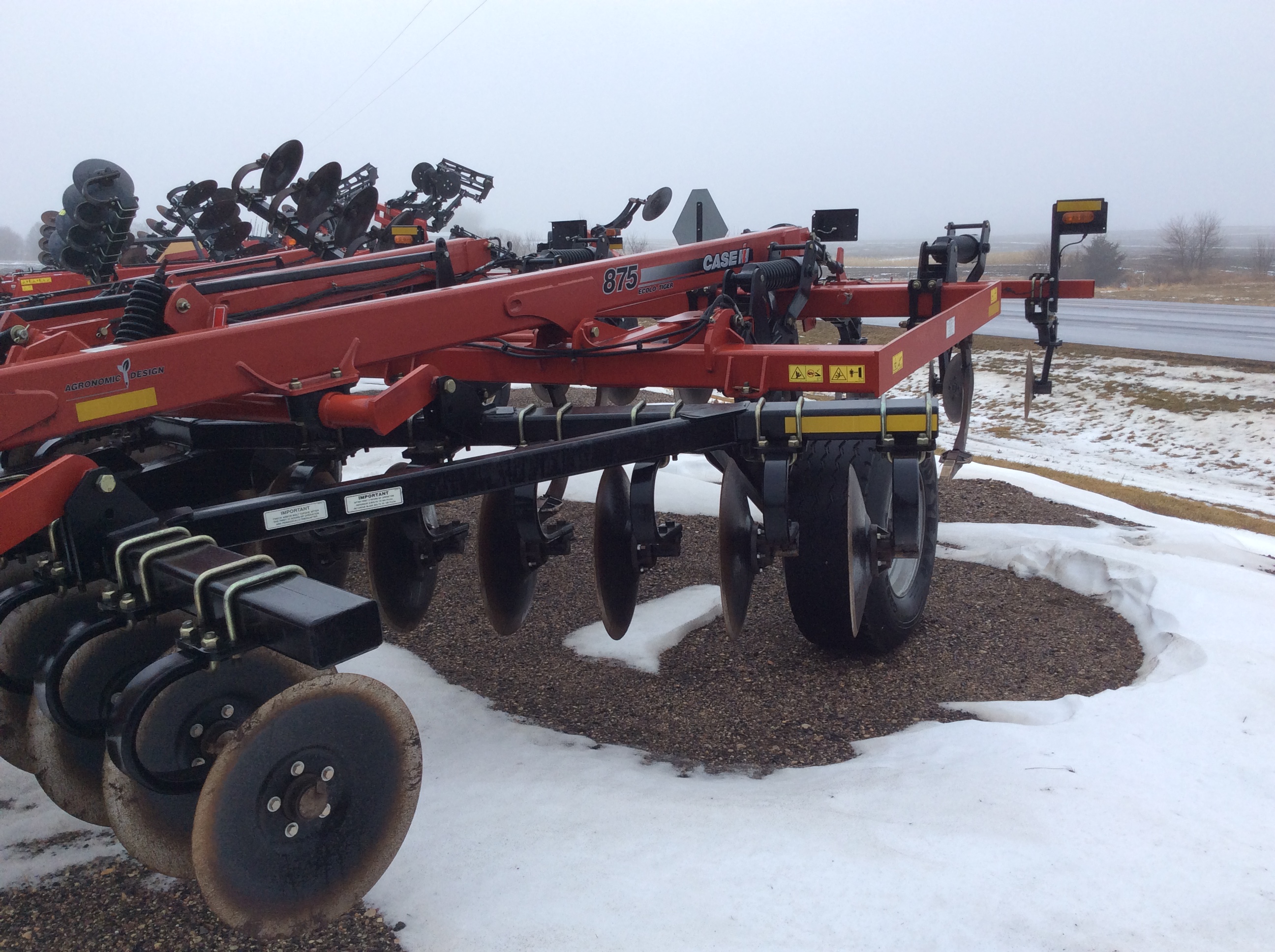 2014 Case IH ECOLO-TIGER 875:-Parabolic Shank-Spring Reset:-14 Deep Tillage