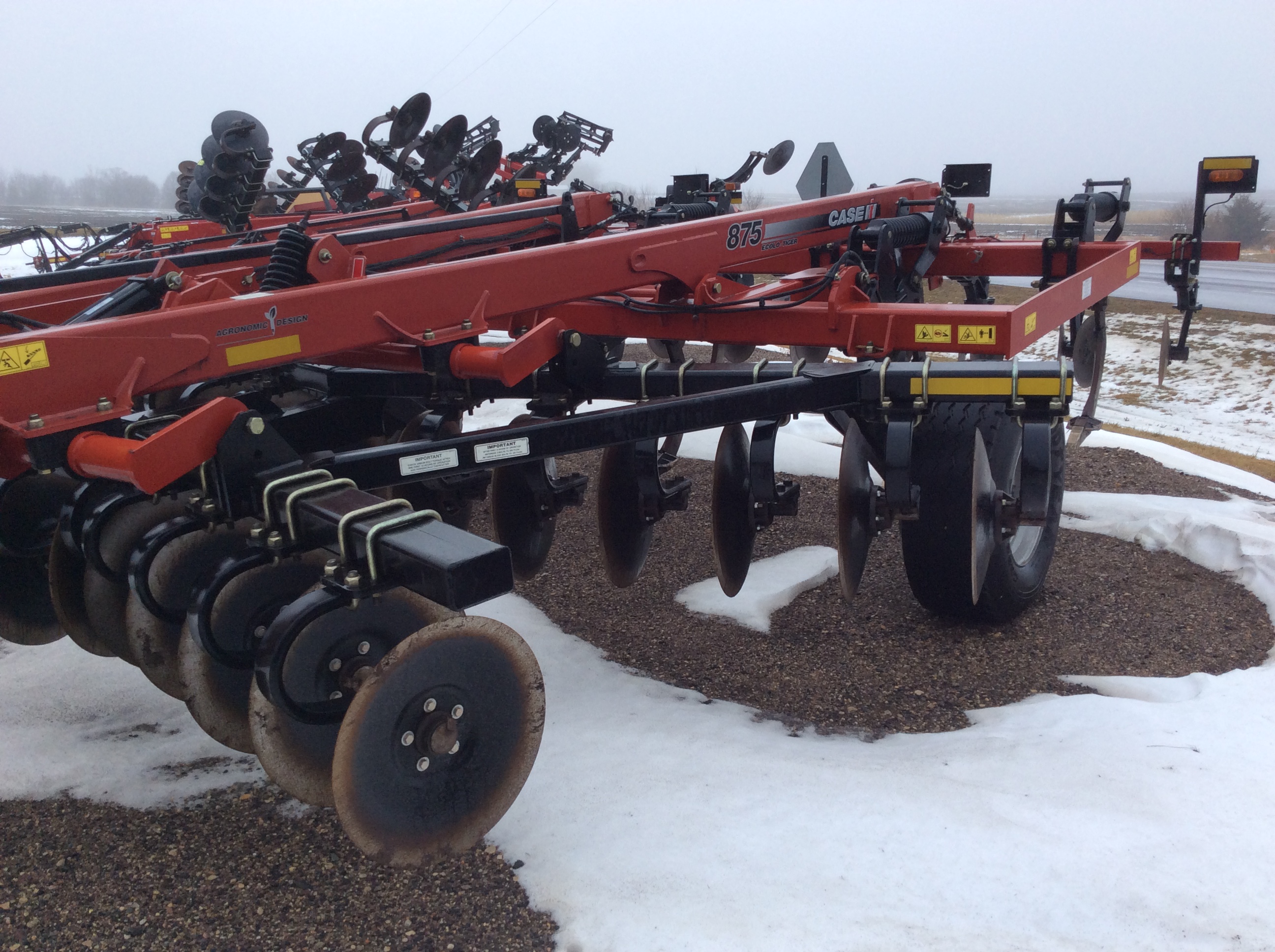 2014 Case IH ECOLO-TIGER 875:-Parabolic Shank-Spring Reset:-14 Deep Tillage