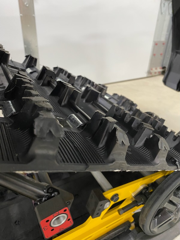 2025 Ski-Doo 2025 MXZ ADR 600 137"x1.25"RS YEL SKU # BDSD Snowmobile