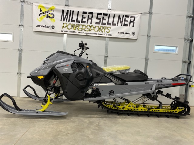 2025 Ski-Doo 2025 SUM X 850 SHOT 154" GRAY/BLK SKU # TNSB Snowmobile