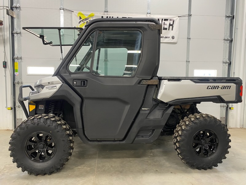 2021 Can-Am 2021 Defender Cab LTD HD10 Silver Utility Vehicle