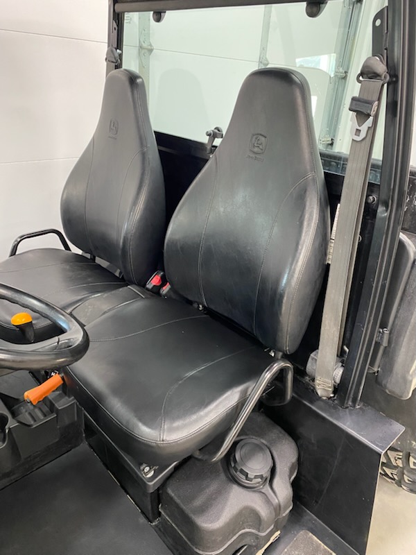 2013 John Deere XUV 825I W/POWERSTEERING Utility Vehicle