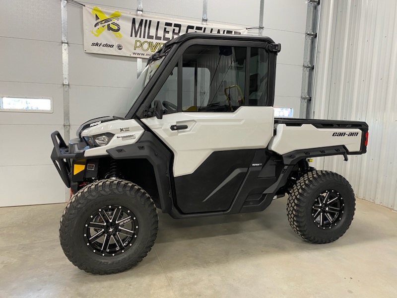 2025 Can-Am 2025 DEFENDER LTD CAB HD10 PEARL WHITE SKU # 8JSD Utility Vehicle