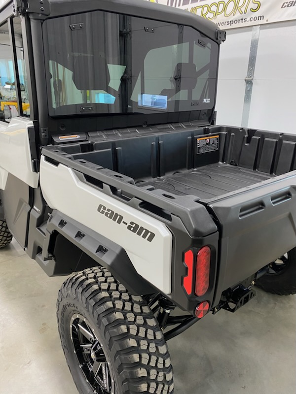 2025 Can-Am 2025 DEFENDER LTD CAB HD10 PEARL WHITE SKU # 8JSD Utility Vehicle