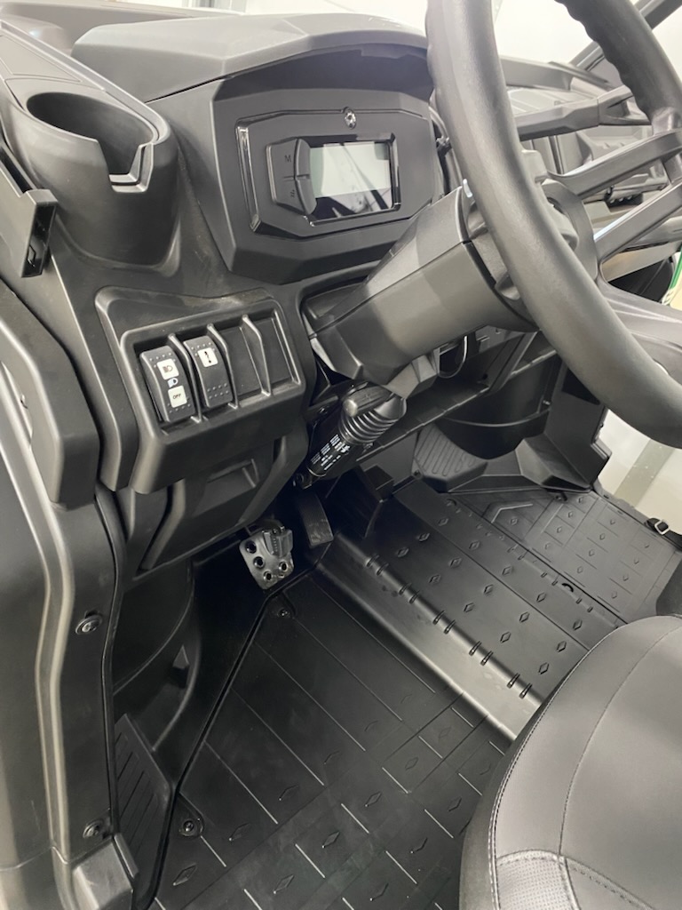 2025 Can-Am 2025 DEFENDER XT 62" HD9 CAMO SKU # 8FSK Utility Vehicle