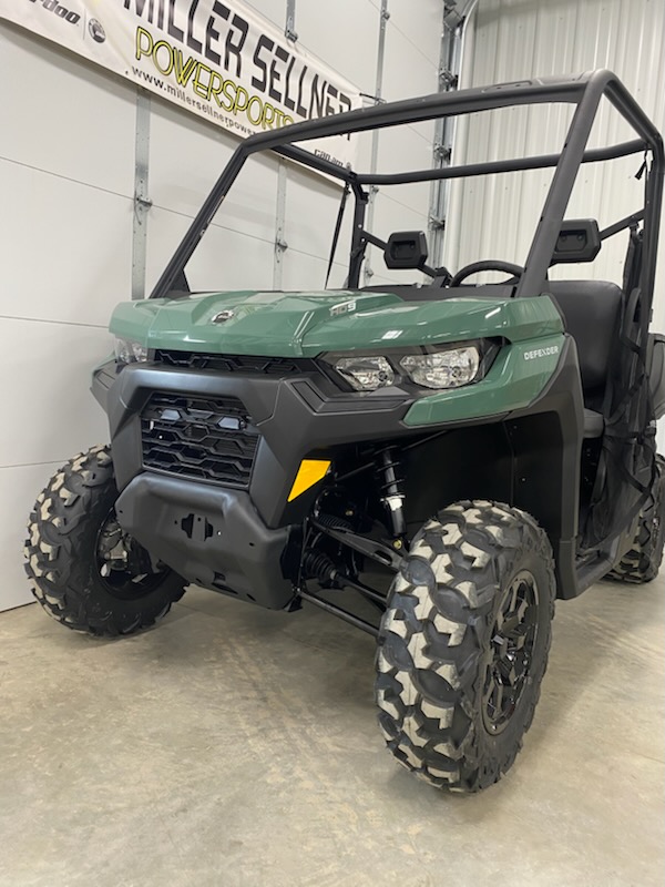 2025 Can-Am 2025 DEFENDER DPS HD9 62"GREEN SKU # 8ESL Utility Vehicle