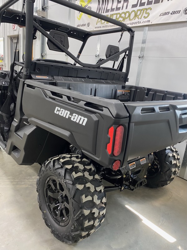 2025 Can-Am 2025 DEFENDER DPS HD9 62"GREEN SKU # 8ESL Utility Vehicle