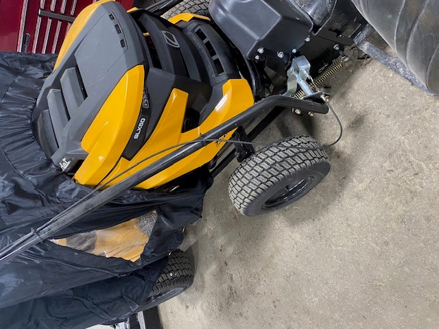 2024 Cub Cadet SLX50 XT2 Mower/Riding
