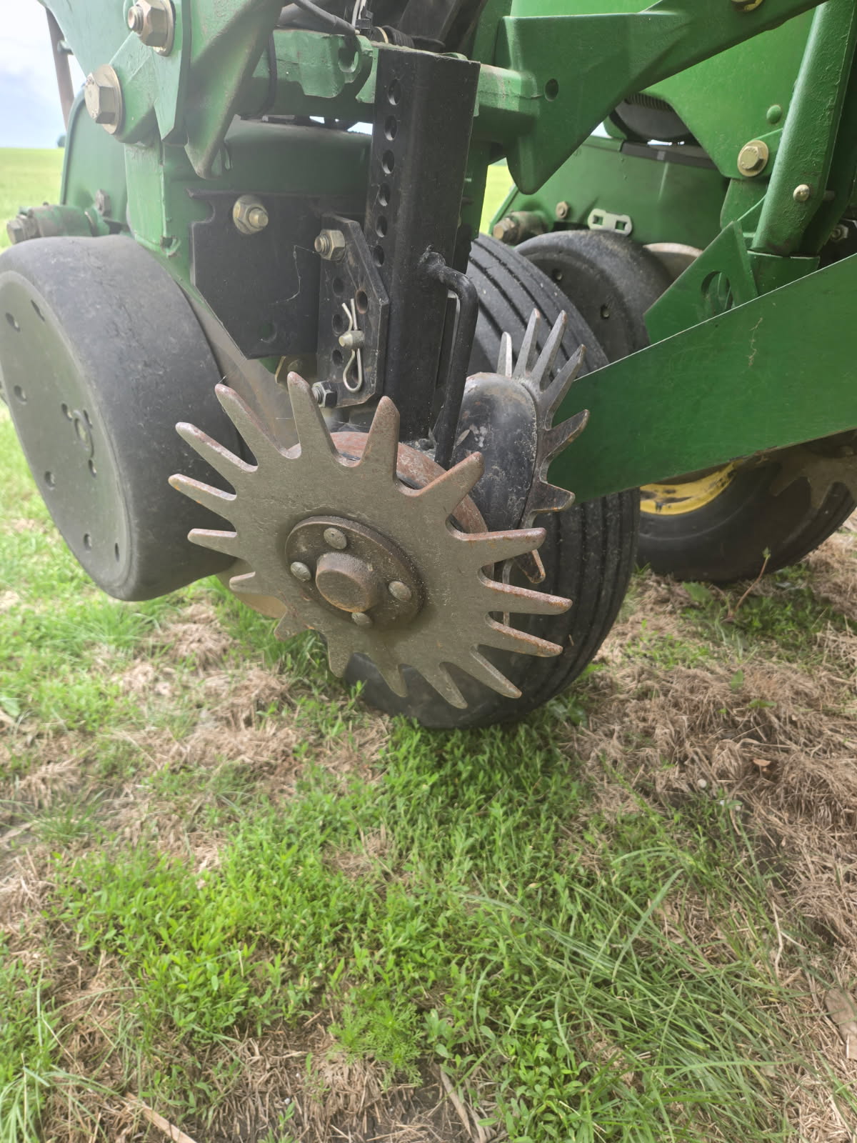 2002 John Deere 1760 12R30 Planter