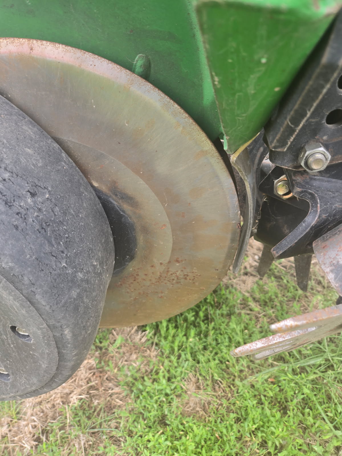 2002 John Deere 1760 12R30 Planter