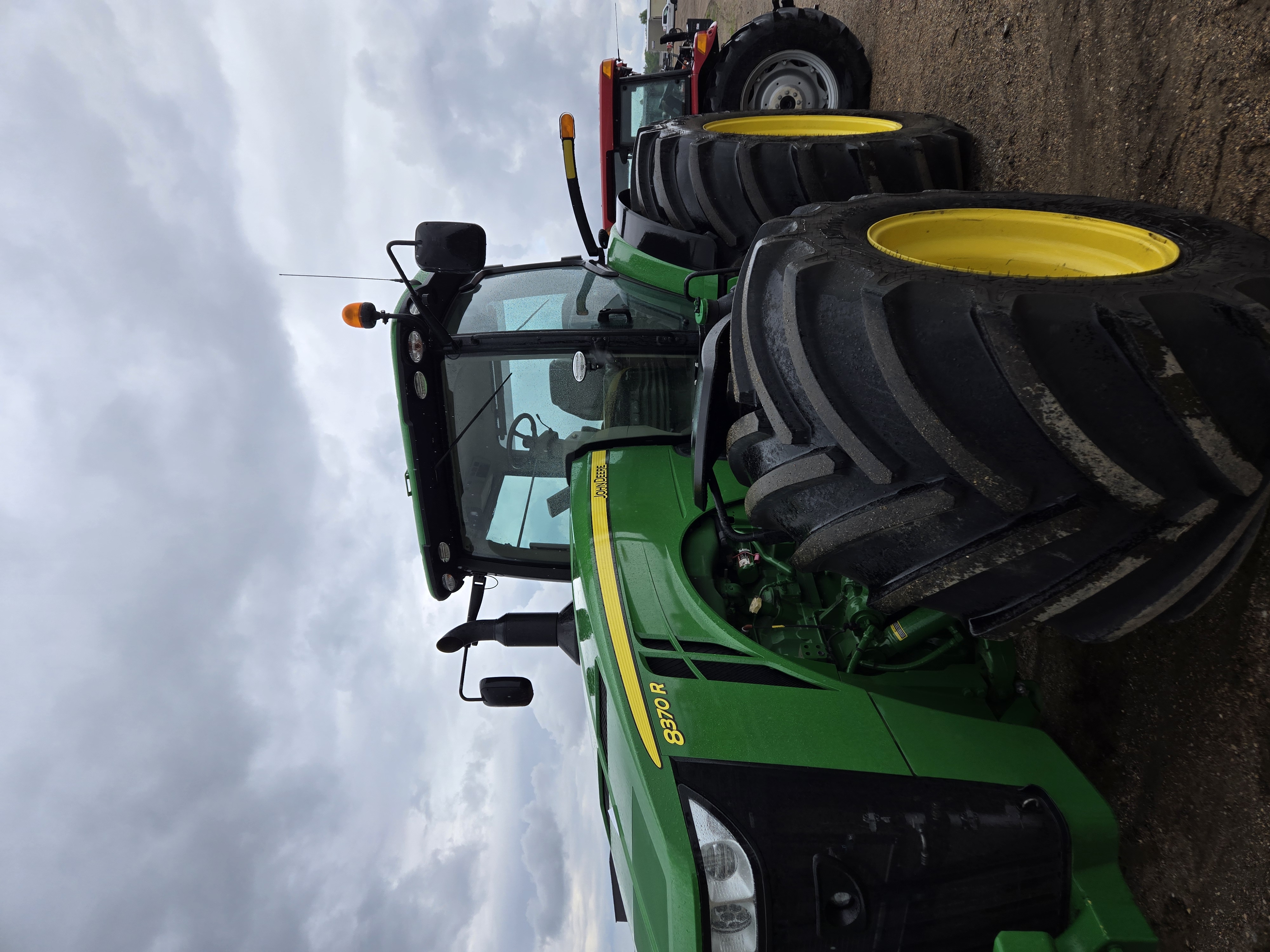 2019 John Deere 8370R Tractor